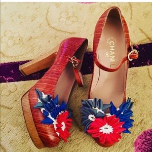 Beautiful Chanel Mary Jane pumps 👠 💯 authentic